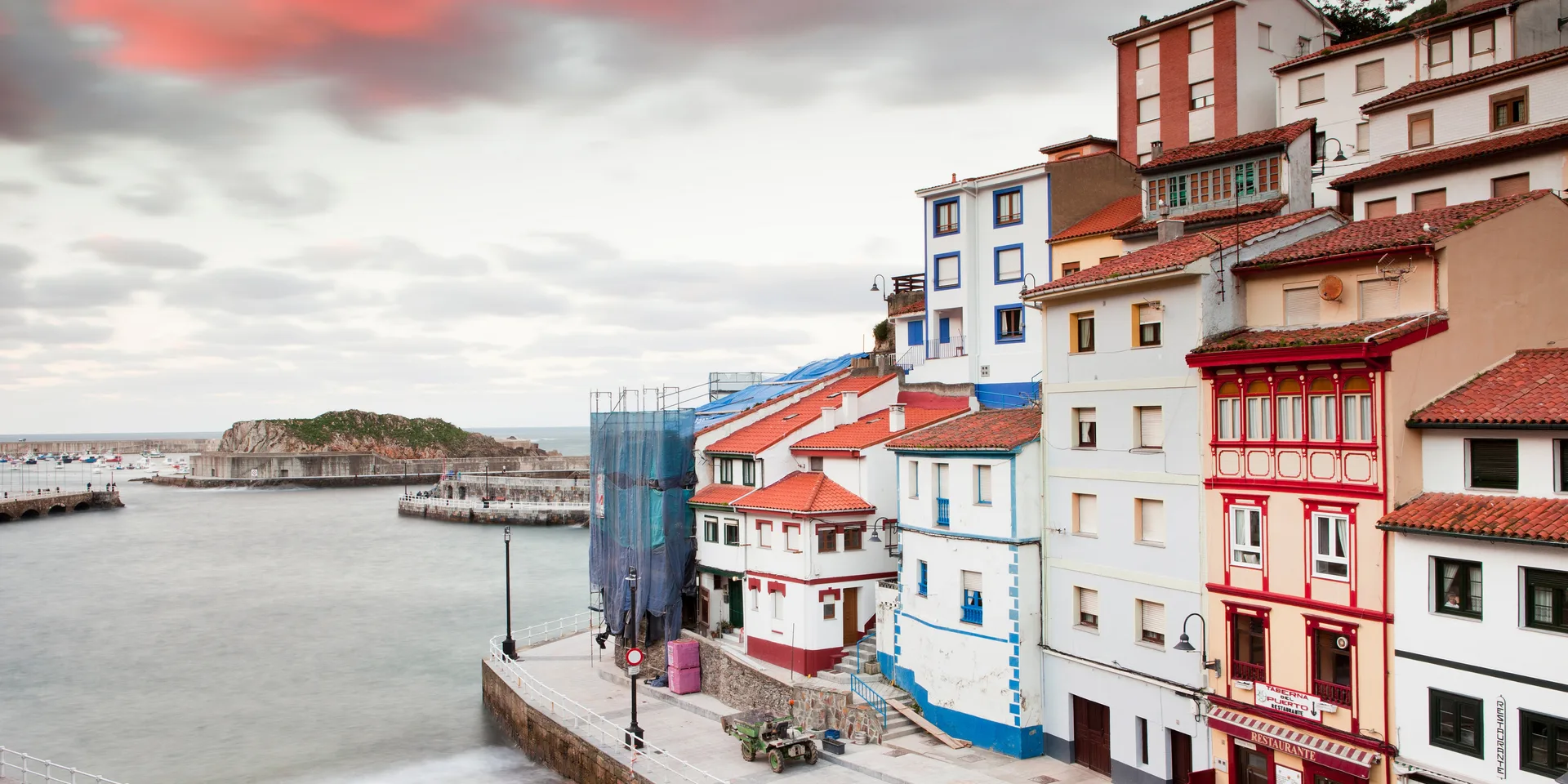 Software a medida y automatización IA en Santander